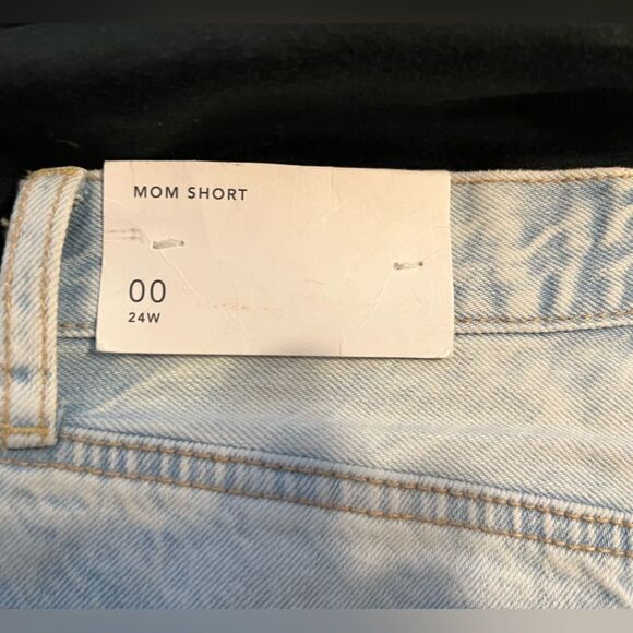 AMERICAN EAGLE DISTRESSED MOM SHORTS SIZE 0- NWT - Picture 5 of 9